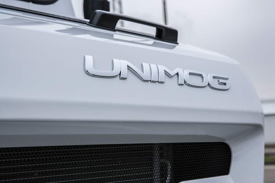 Unimog-Schriftzug